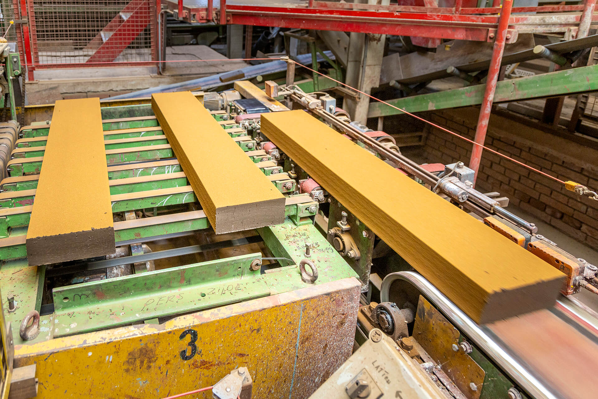 Dinkelsteen Strengpers Dinkelsteen Strengpers